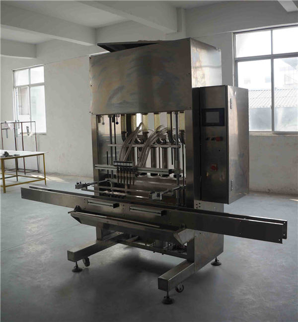 Машина для наполнения бутылок эфирным маслом